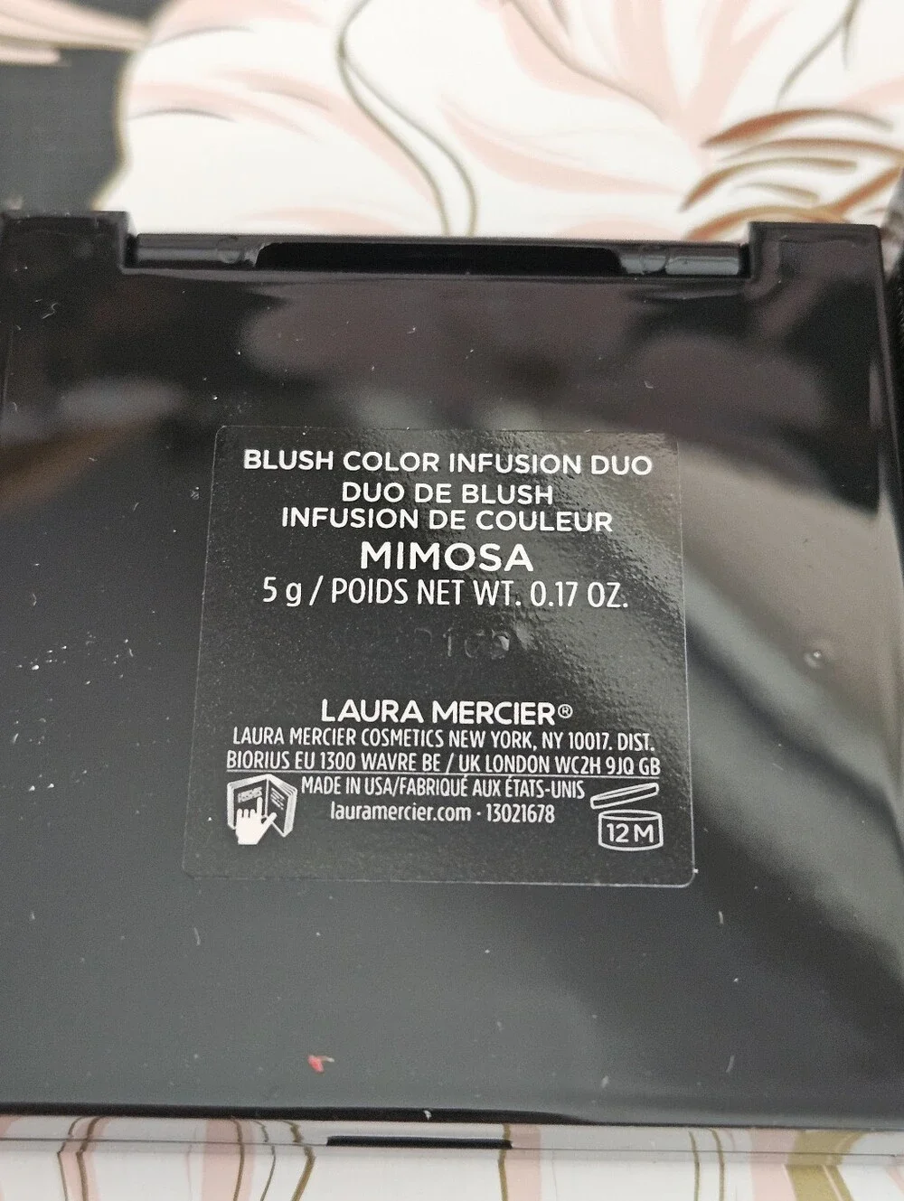 laura mercier laura mercier